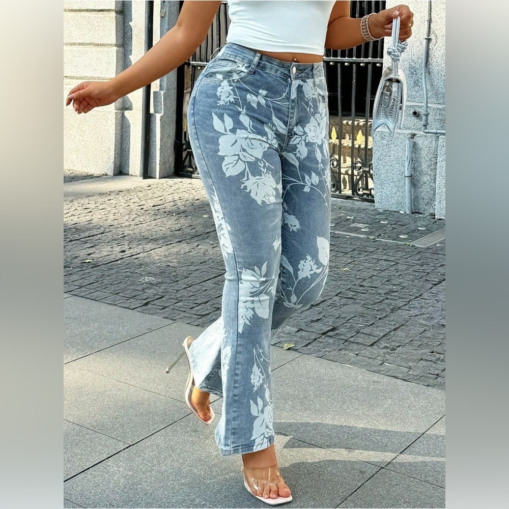 NEW White Floral Light Wash Denim Flare Jeans- size M